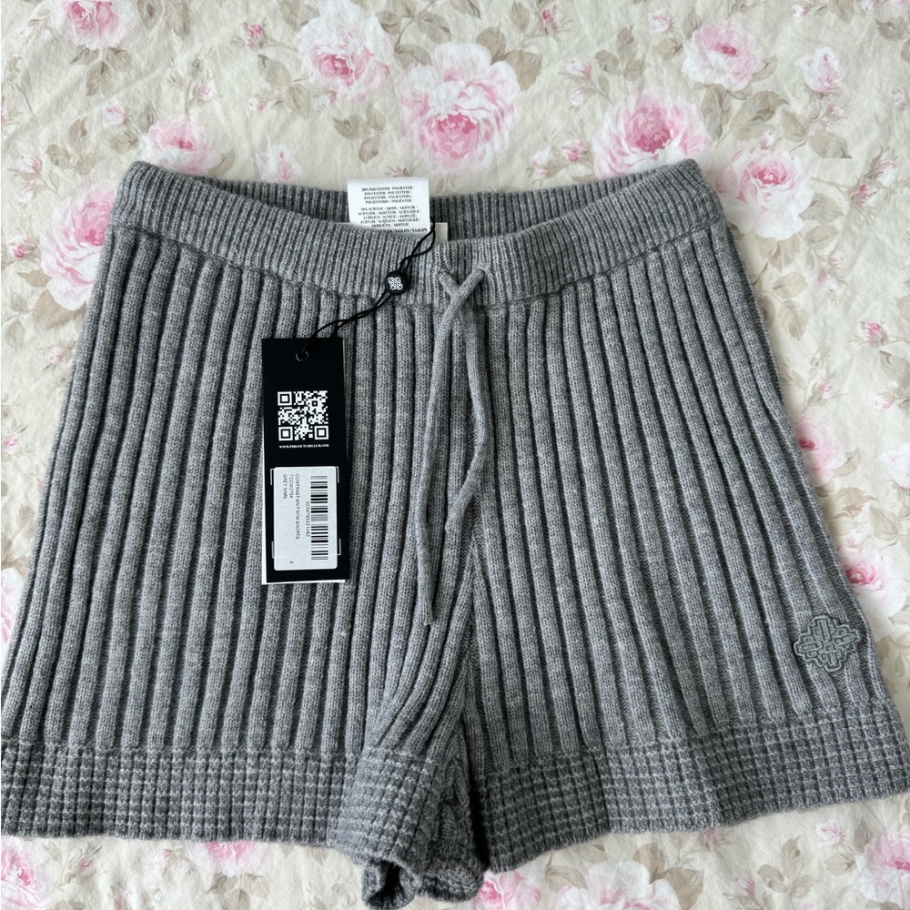 The Couture Club CONTRAST KNIT MINI SHORTS. NWT